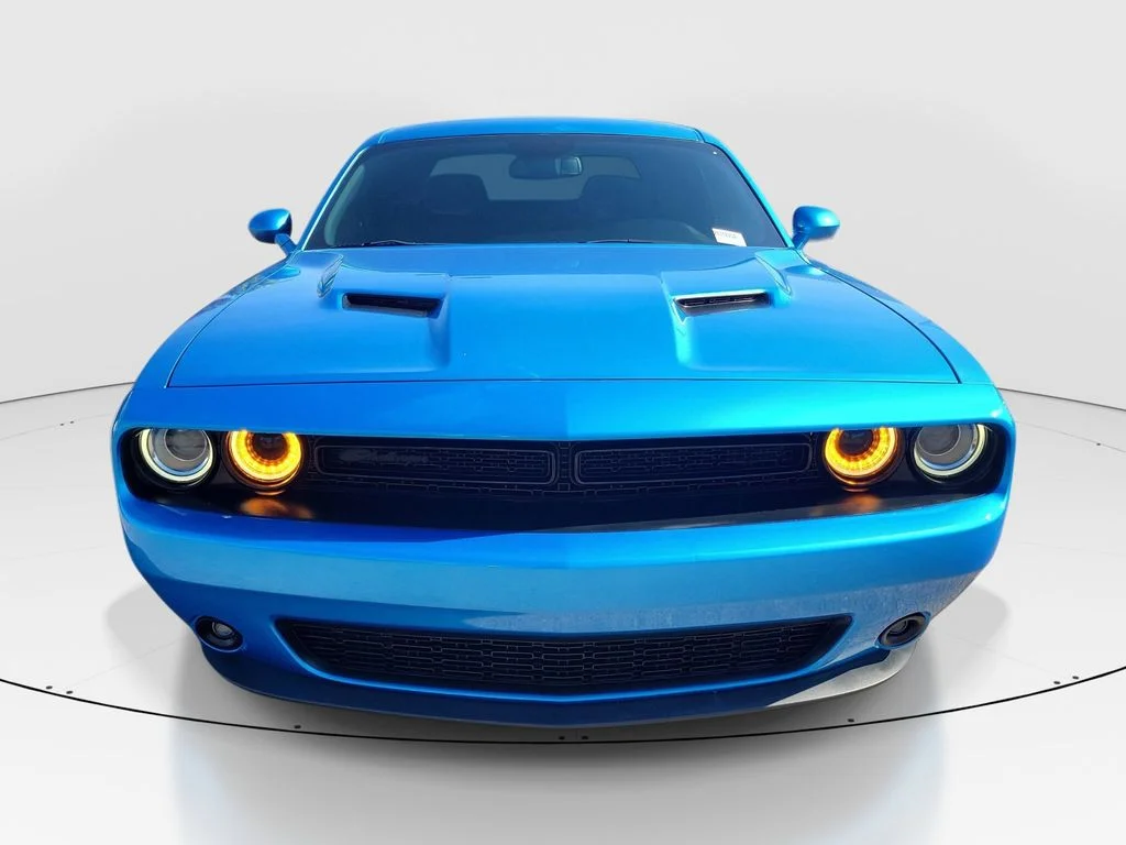 Certified Used 2019 Blue Dodge SXT image 9