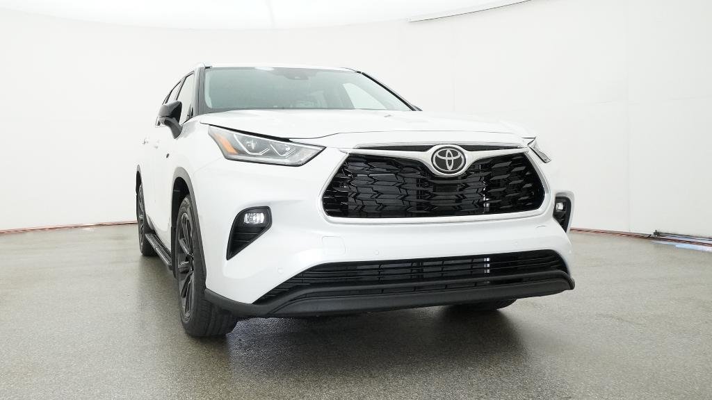 Certified Used 2026 Wind Chill Pearl Toyota Limited image 37