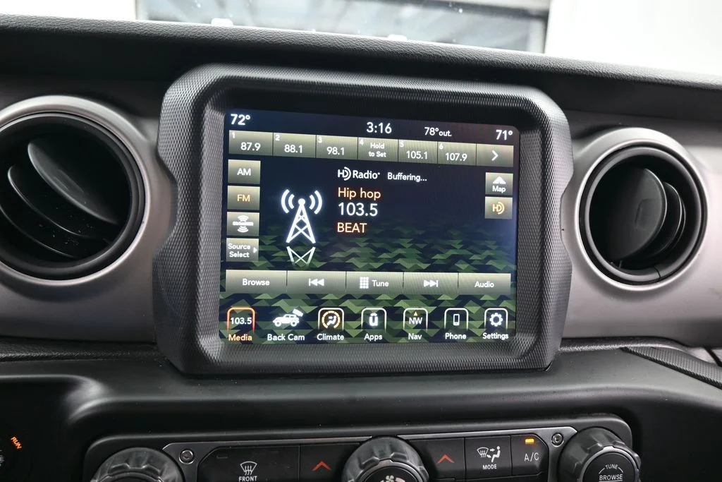 Used 2021 Snazzberry Pearlcoat Jeep Unlimited Sport S image 21