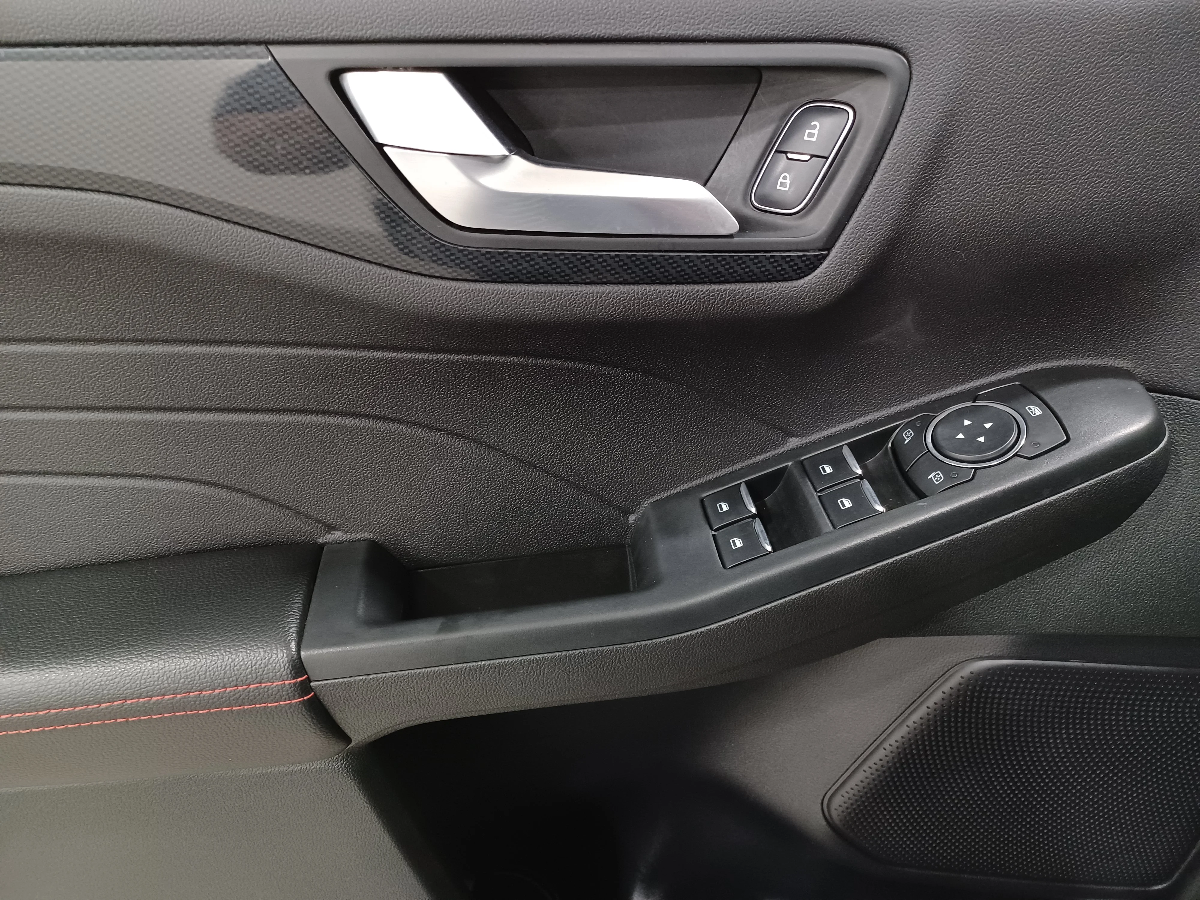 Certified Used 2023 Iconic Silver Metallic Ford ST-Line AWD*Remote Start | Htd Seats | Htd Wheel | Blind Spot Detection | Lane Keep Assist | CarPlay image 9