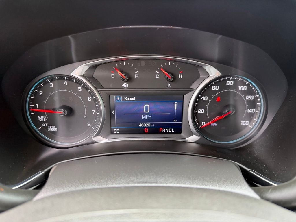Used 2022 Summit White Chevrolet RS image 20