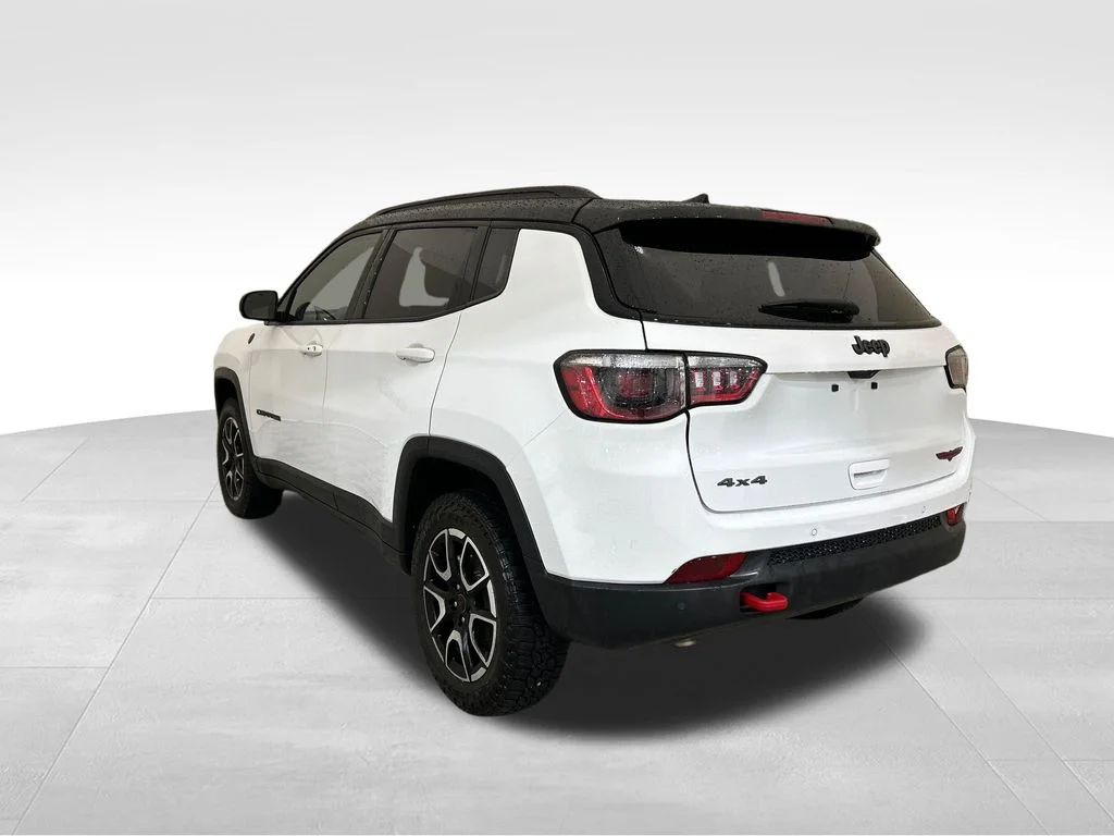 Used 2025 White Jeep Trailhawk image 3