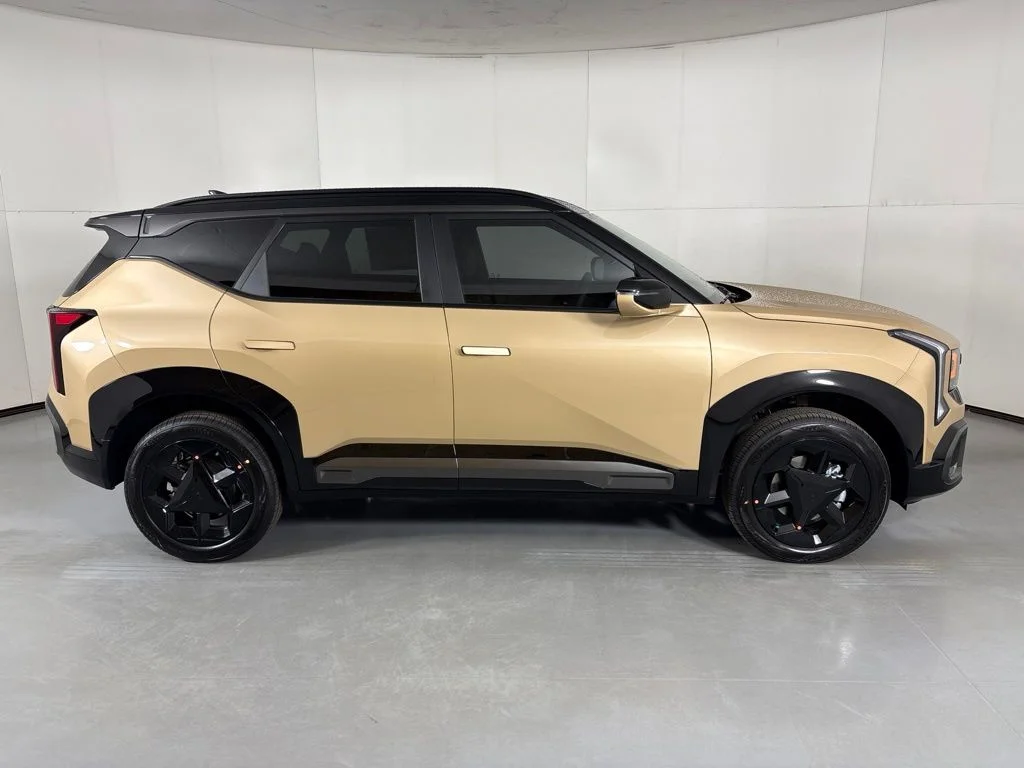 New 2027 Terrain Brown Kia X-Line S image 9