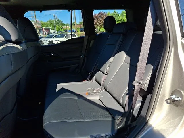 Used 2025 Silver / Black Lexus 550 Overtrail+ image 9