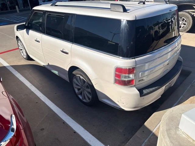 Used 2016 White Ford SEL image 6