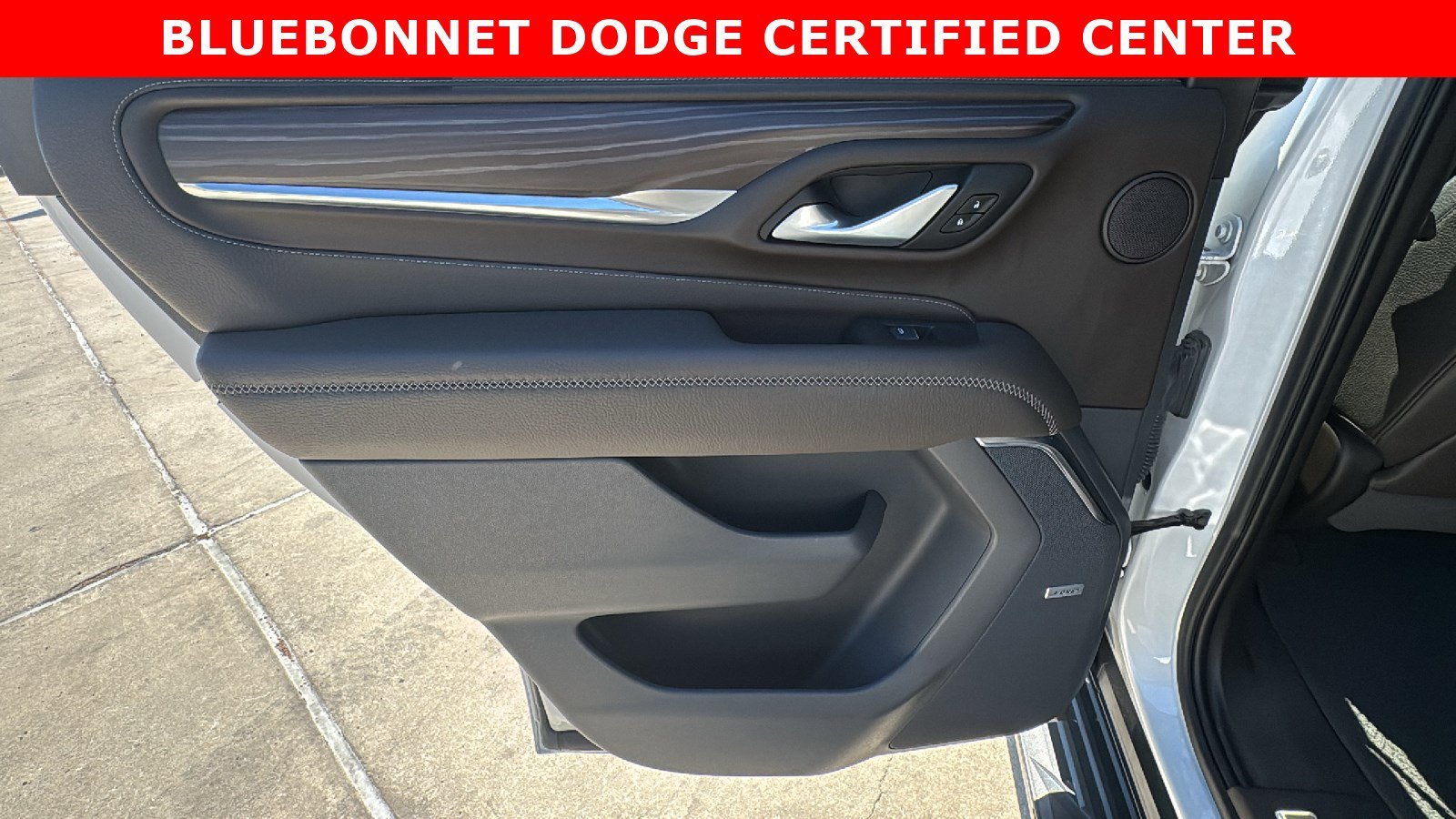 Certified Used 2022 White Frost Tricoat GMC Denali image 17