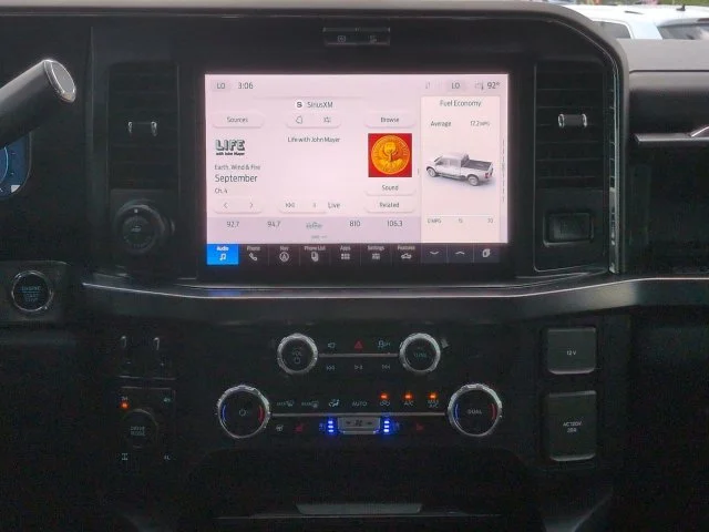 Used 2025 Gray Ford Lariat image 18