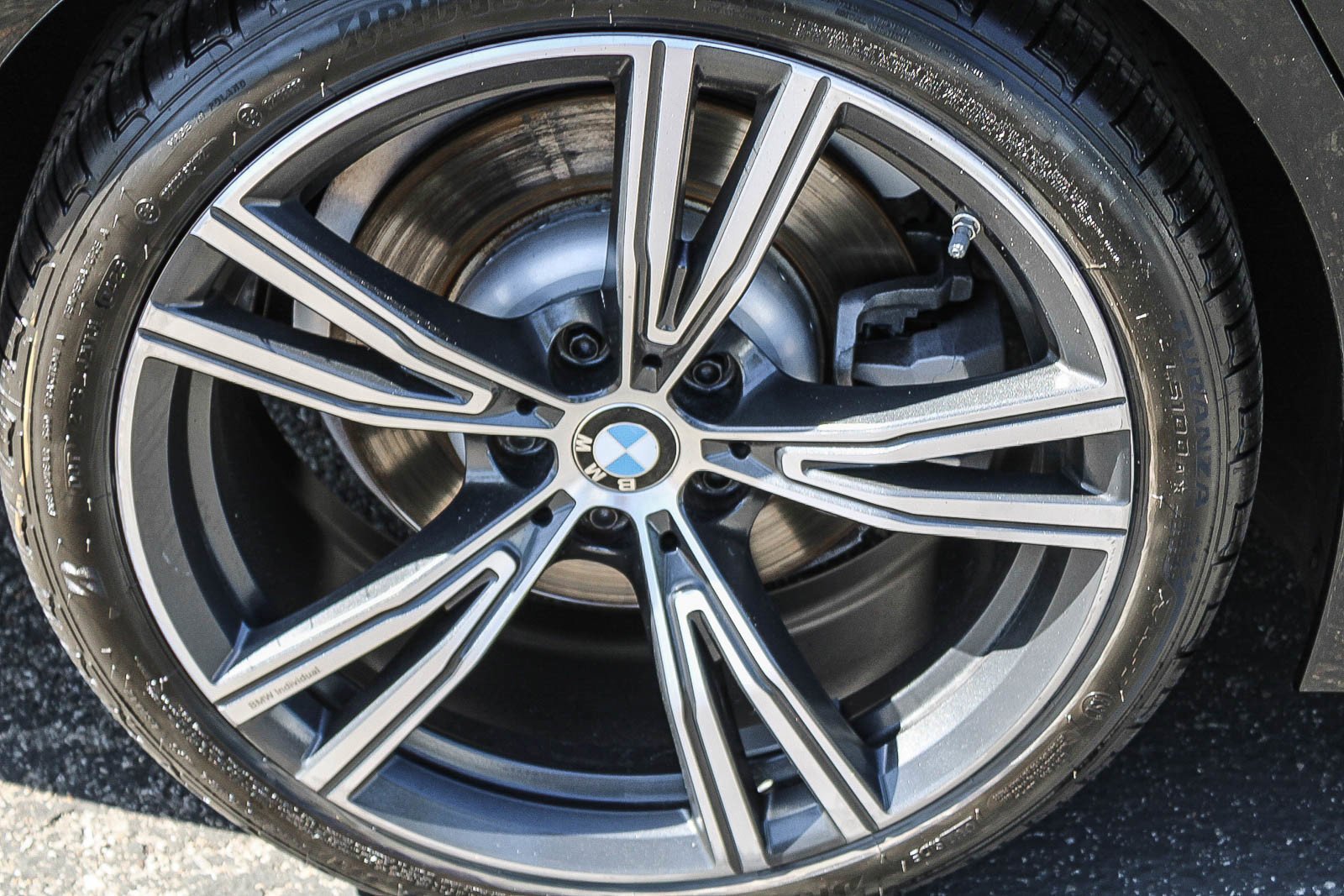 Used 2023 Black Sapphire Metallic BMW 330i image 12