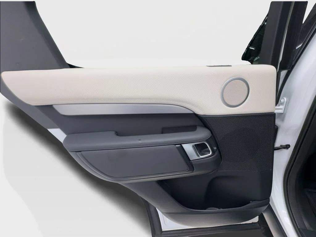 2023 Land Rover Discovery HSE R Dynamic - Photo 27
