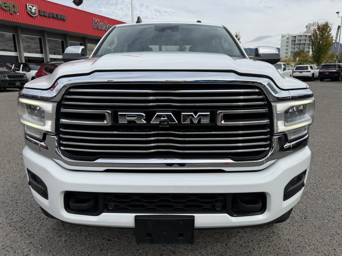 Used 2021 White RAM Laramie Crew Cab Swb image 2