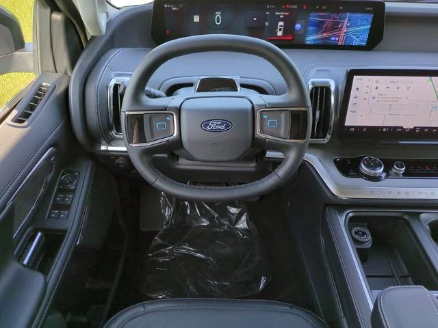 New 2026 Space Silver Metallic Ford Platinum® image 16