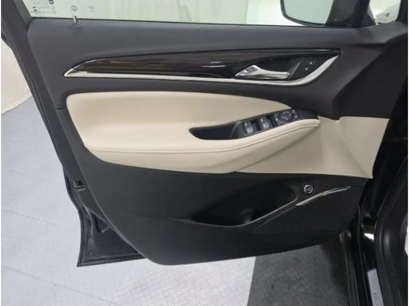 Used 2022 Ebony Twilight Metallic Buick Essence image 9