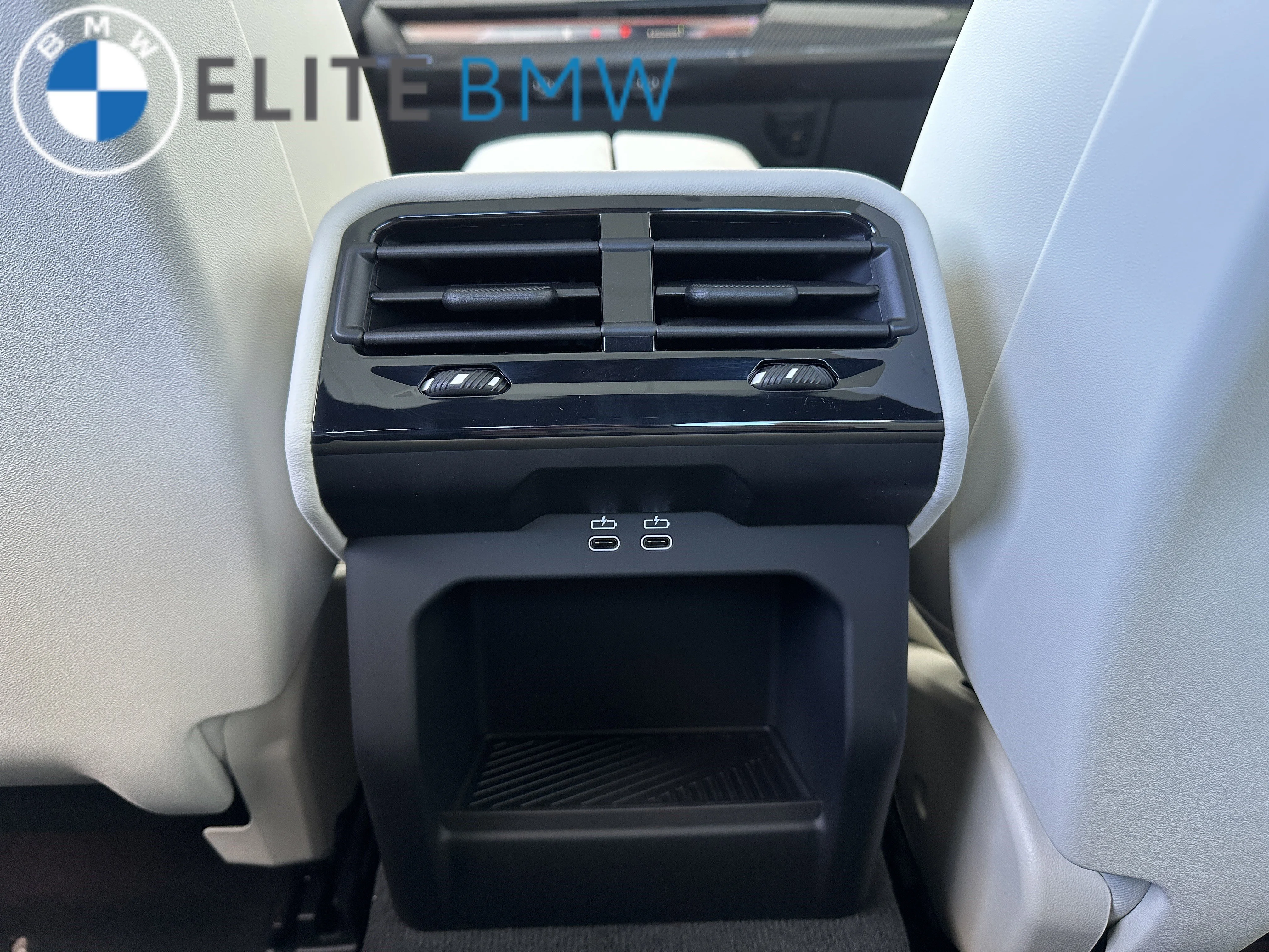 New 2026 Alpine White BMW 530i xDrive image 27