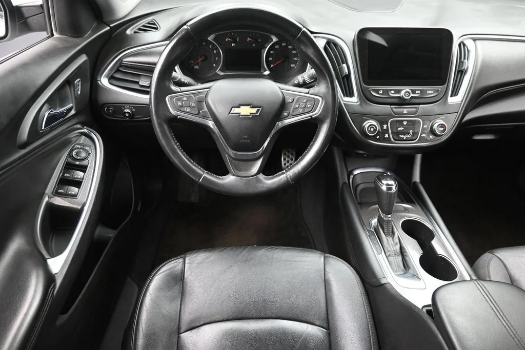 Used 2016 White Chevrolet LT image 14