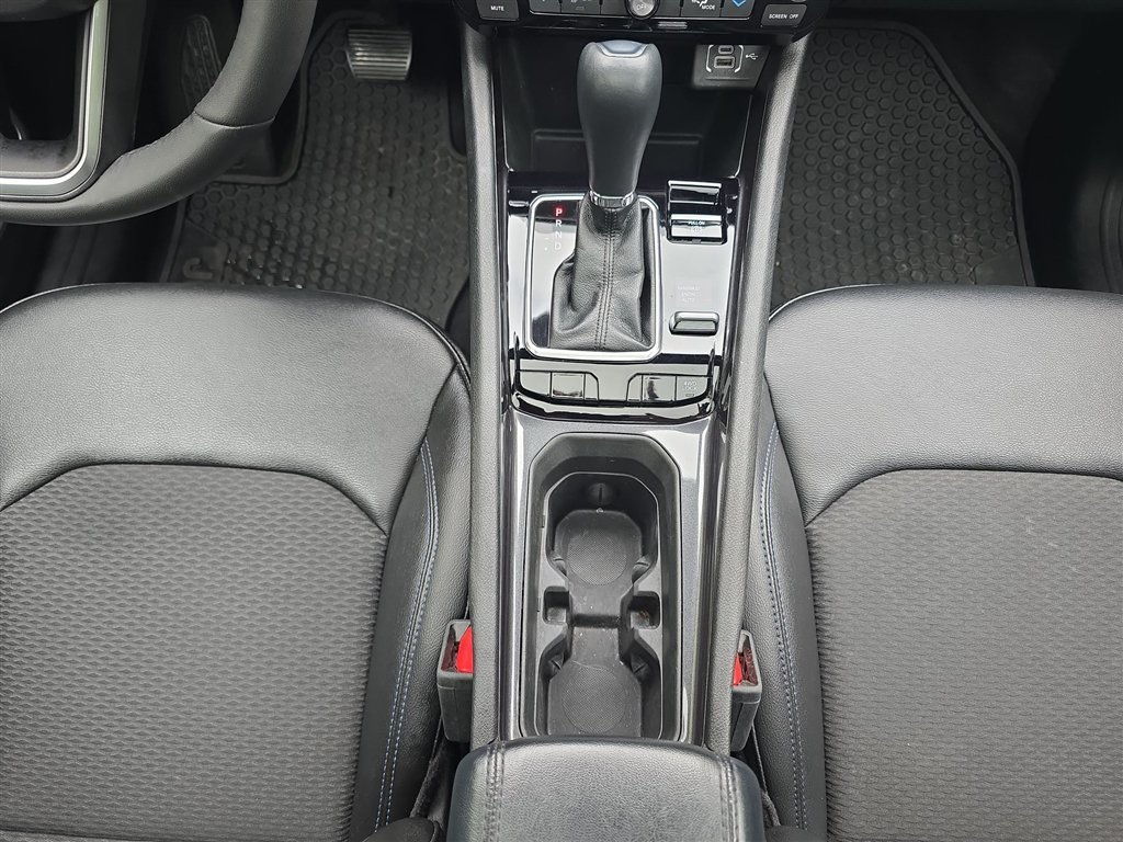 Certified Used 2025 Black Jeep Latitude image 17