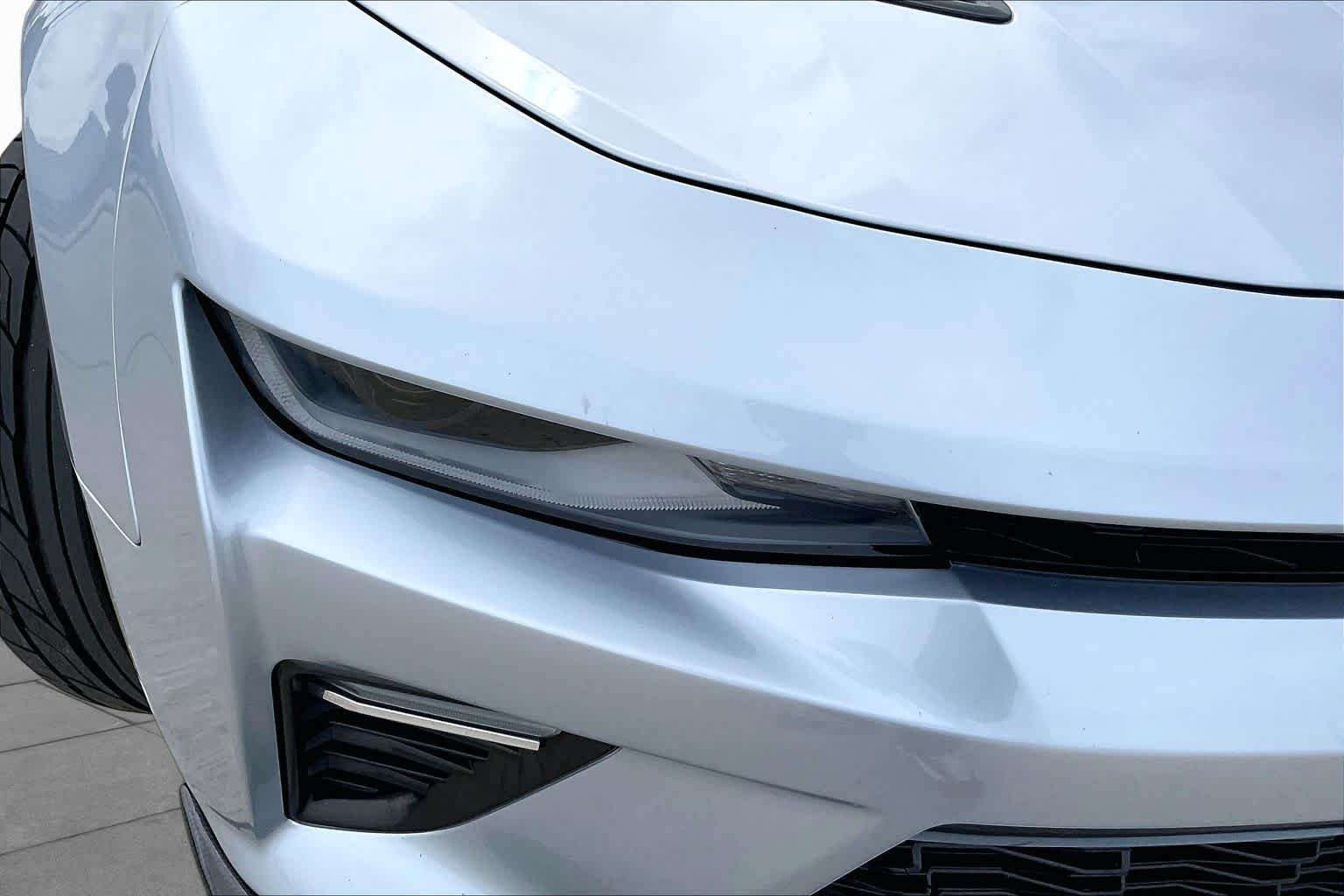 Used 2018 Arctic Blue Metallic Chevrolet 2SS image 23