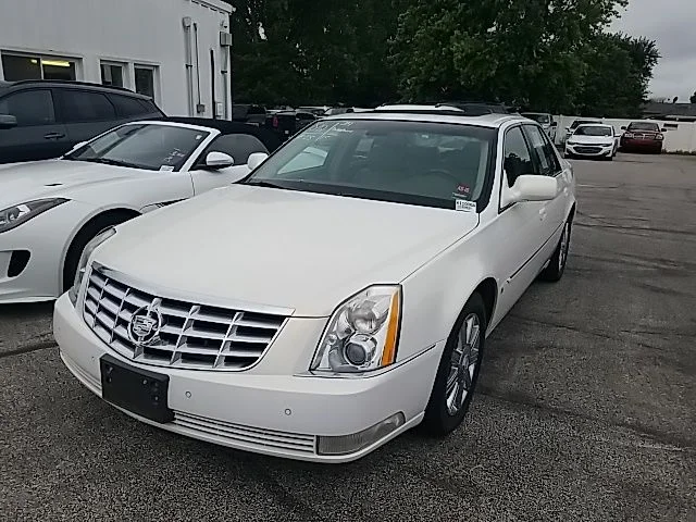 Used 2006 White Cadillac Base image 10