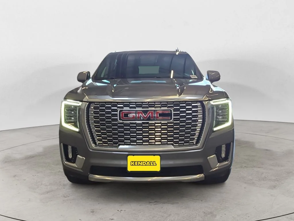 Used 2022 Gray GMC Denali image 2