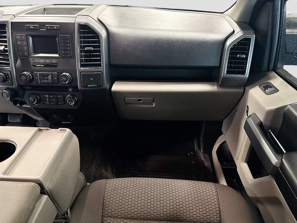 Used 2018  Ford XL image 22