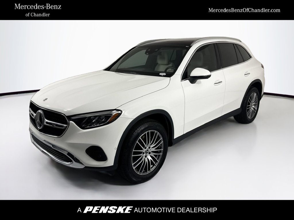 Used 2026  Mercedes-Benz GLC 300 image 1