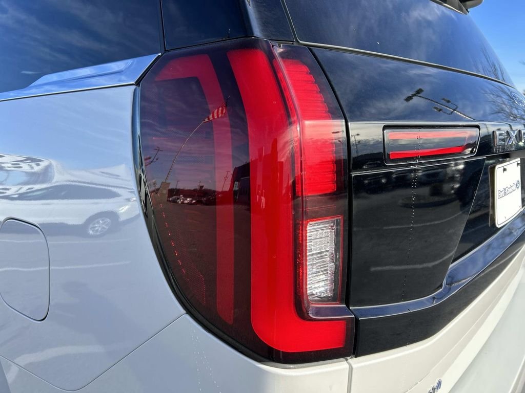 New 2026 Star White Metallic Tri-Coat Ford Platinum® image 10