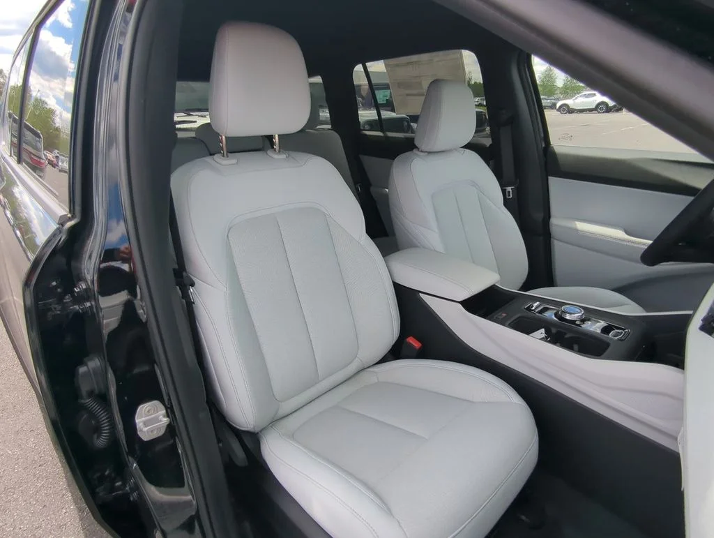 2026 Jeep Cherokee Laredo - Photo 30