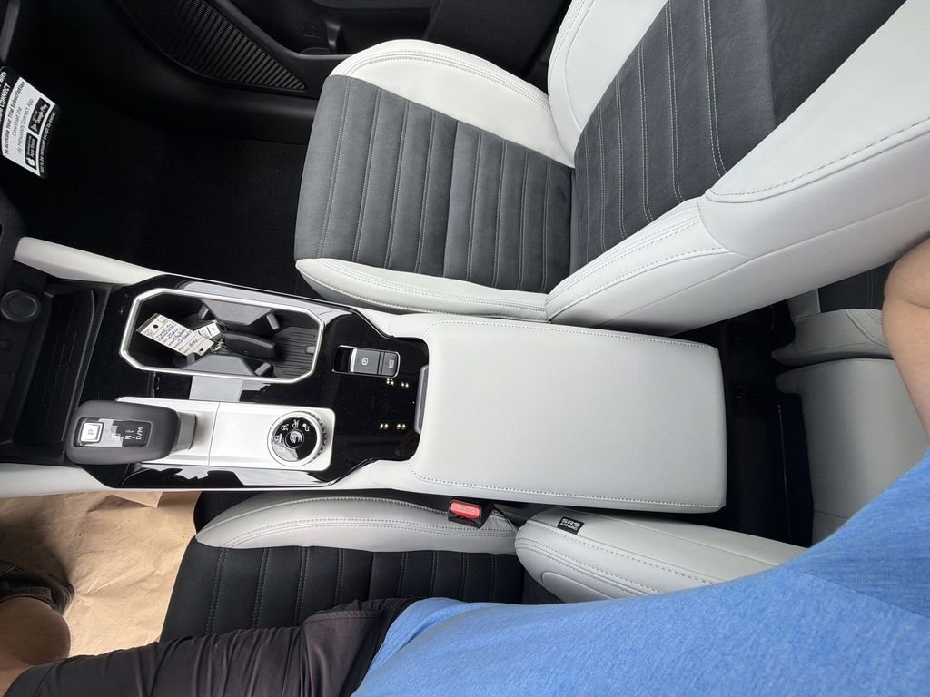 New 2026 Gray Mitsubishi SE image 21