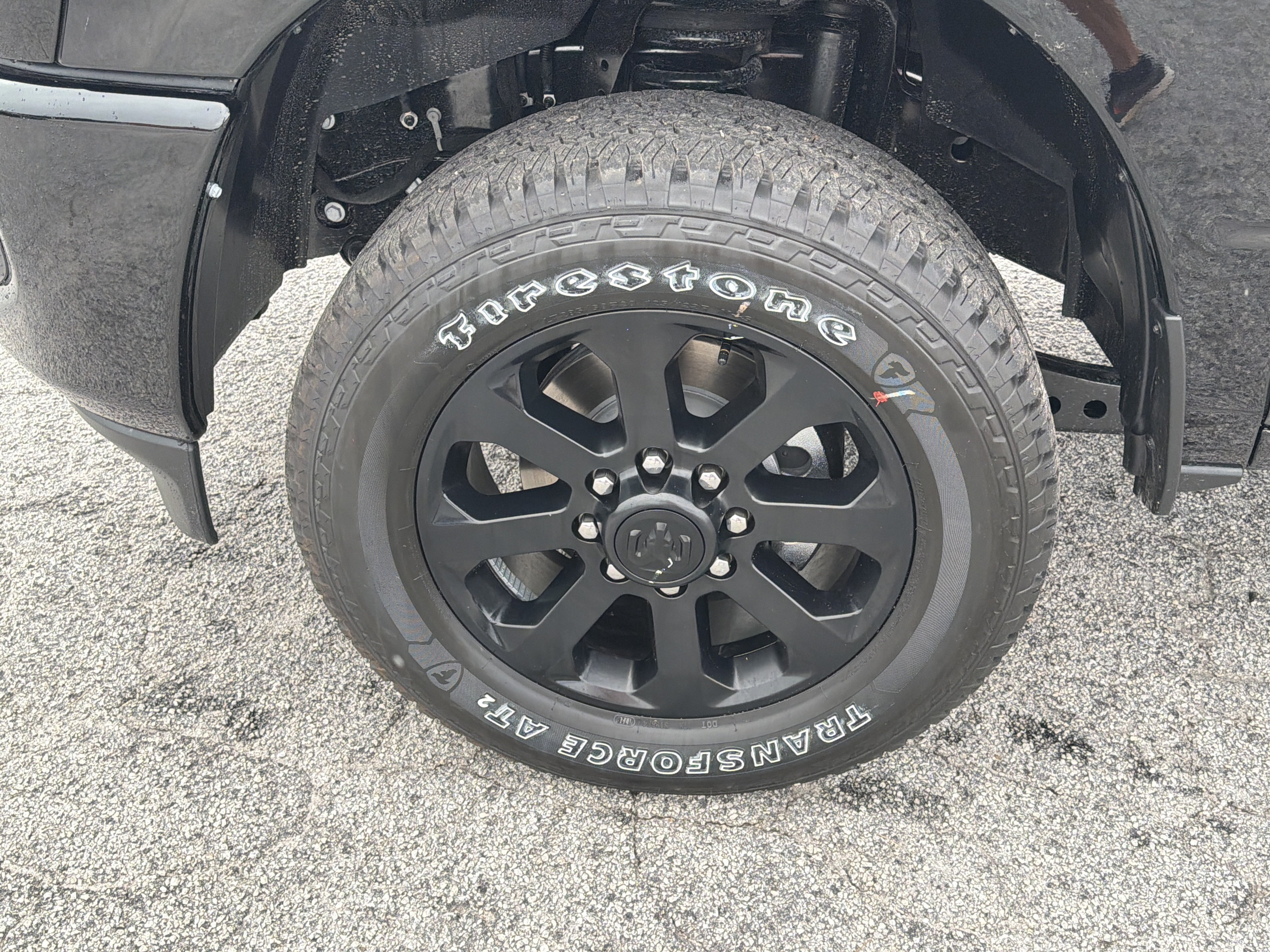 New 2026 Diamond Black Crystal Pearl-Coat Exterior Paint RAM Laramie image 12