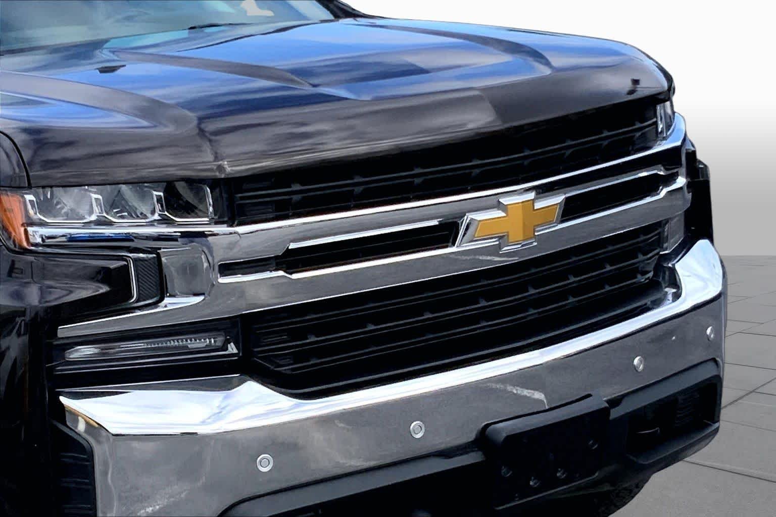 Used 2019 Havana Brown Metallic Chevrolet LT image 26