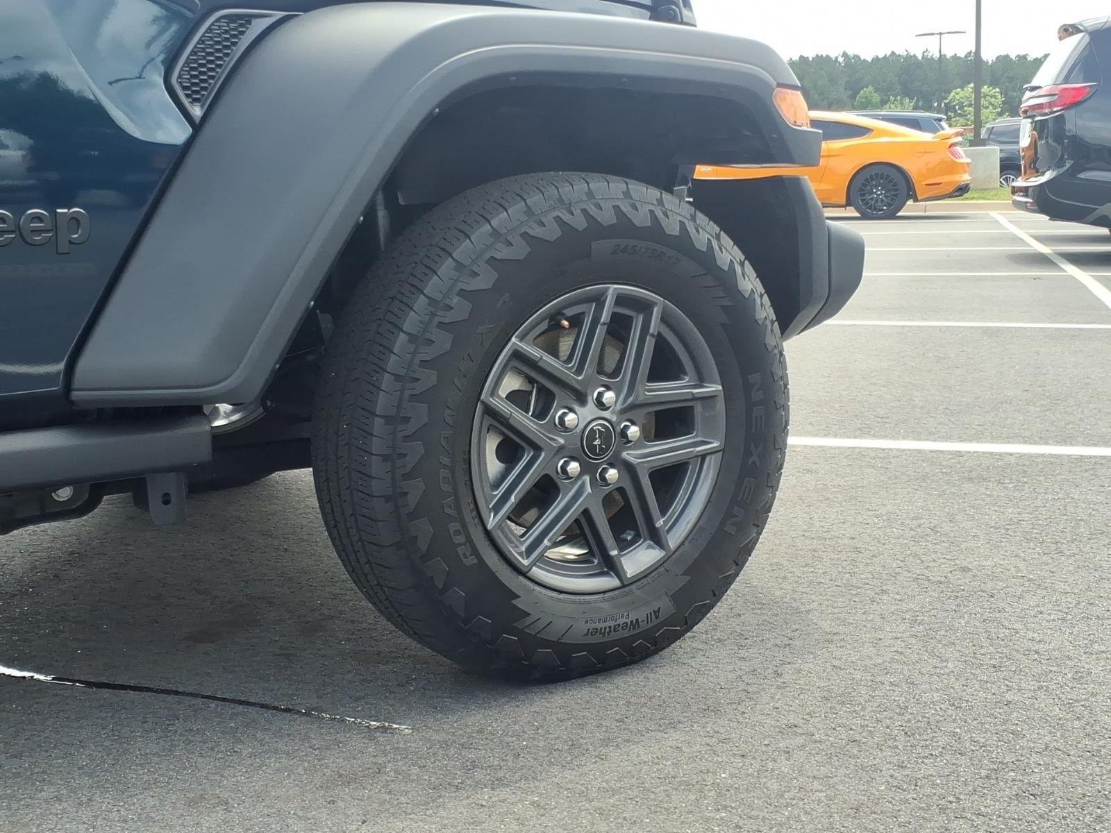 Used 2025 Fathom Blue Pearlcoat Jeep Sport S image 11
