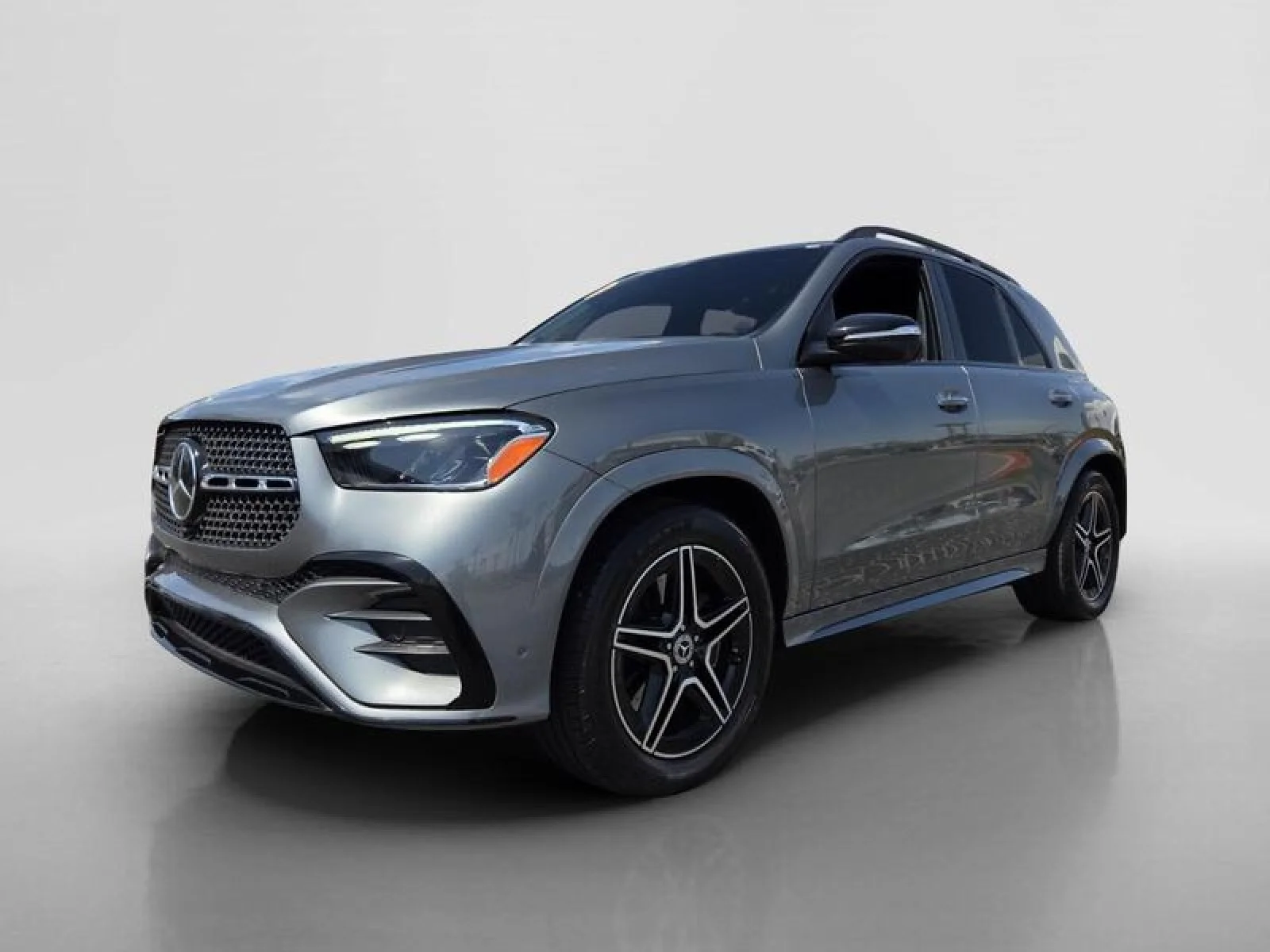 Certified Used 2025 Selenite Grey Metallic Mercedes-Benz GLE 580 image 8