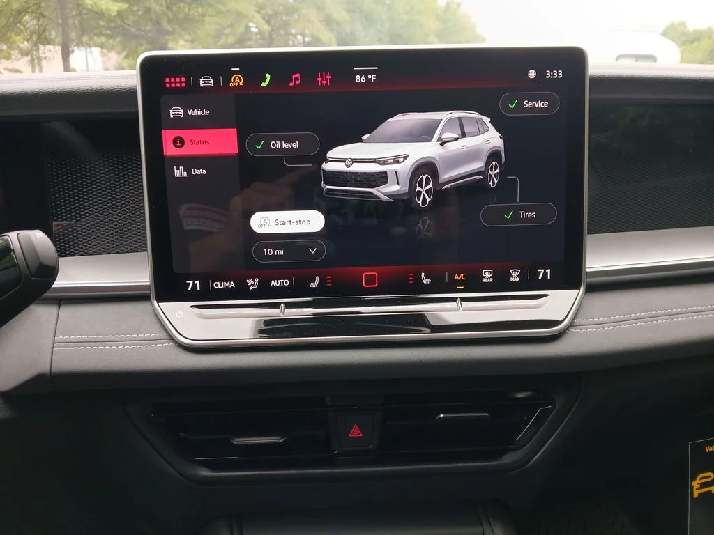 New 2026 Beige Volkswagen 2.0T SE R-Line Black image 18