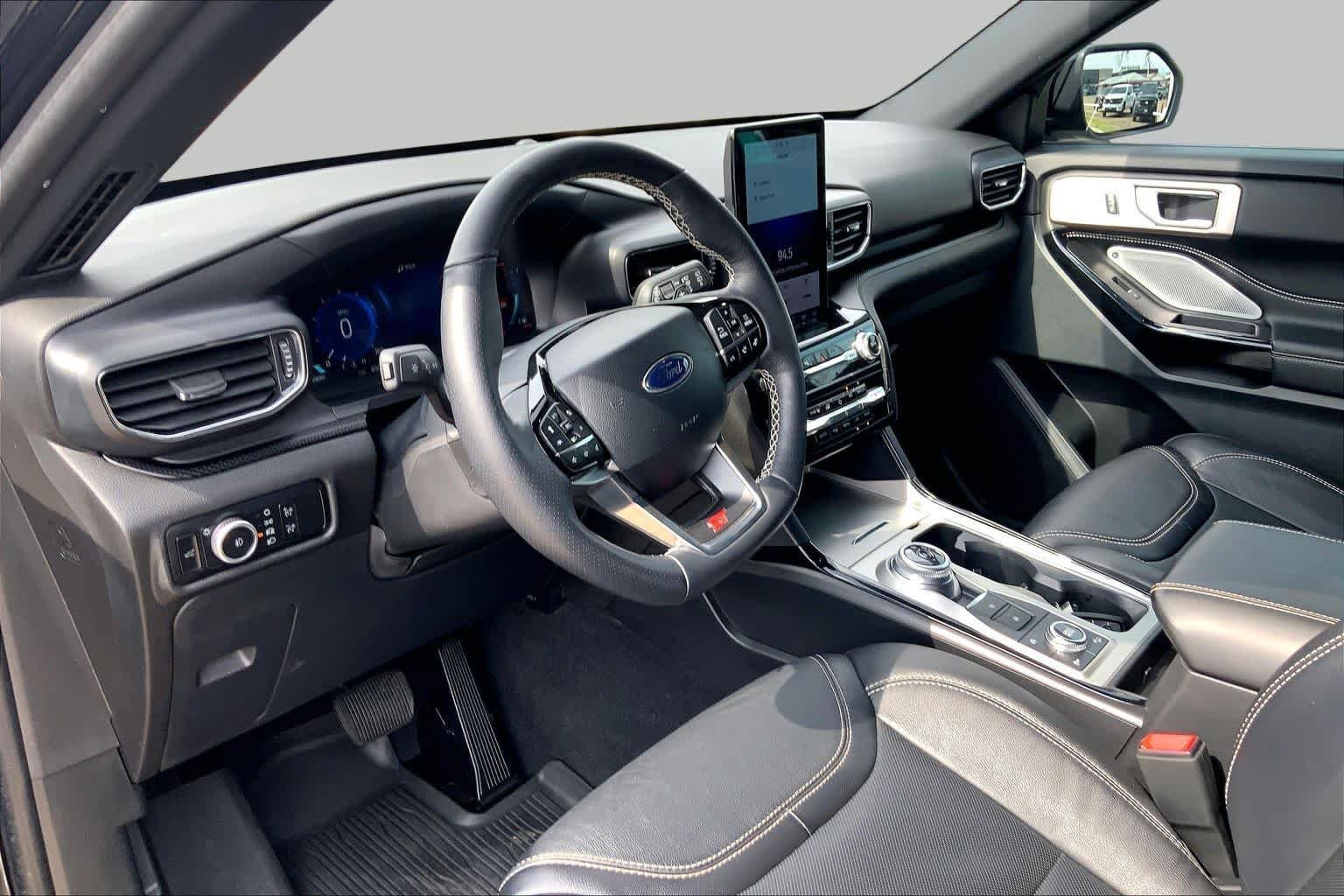 Used 2024 Agate Black Metallic Ford ST image 18