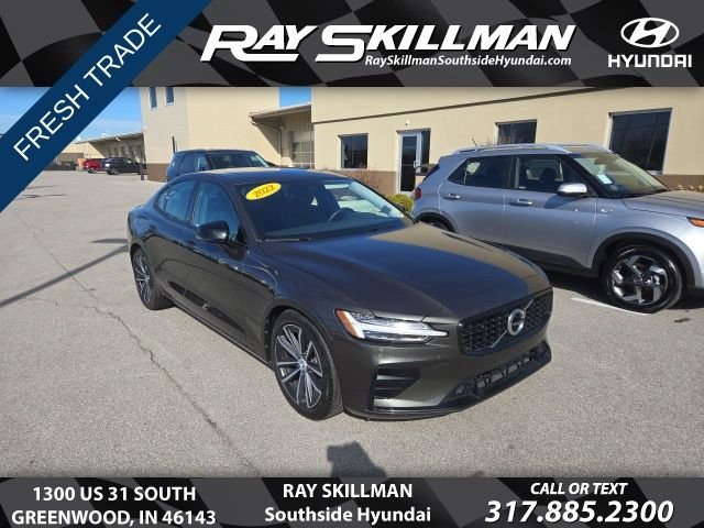 2022 Volvo S60 Momentum