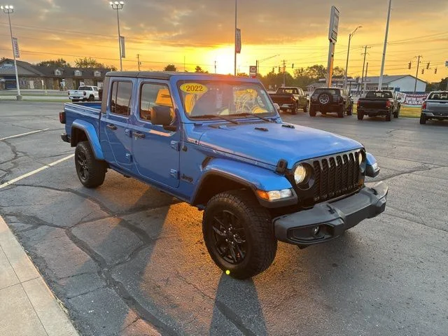 Used 2022 Blue Jeep Sport image 10