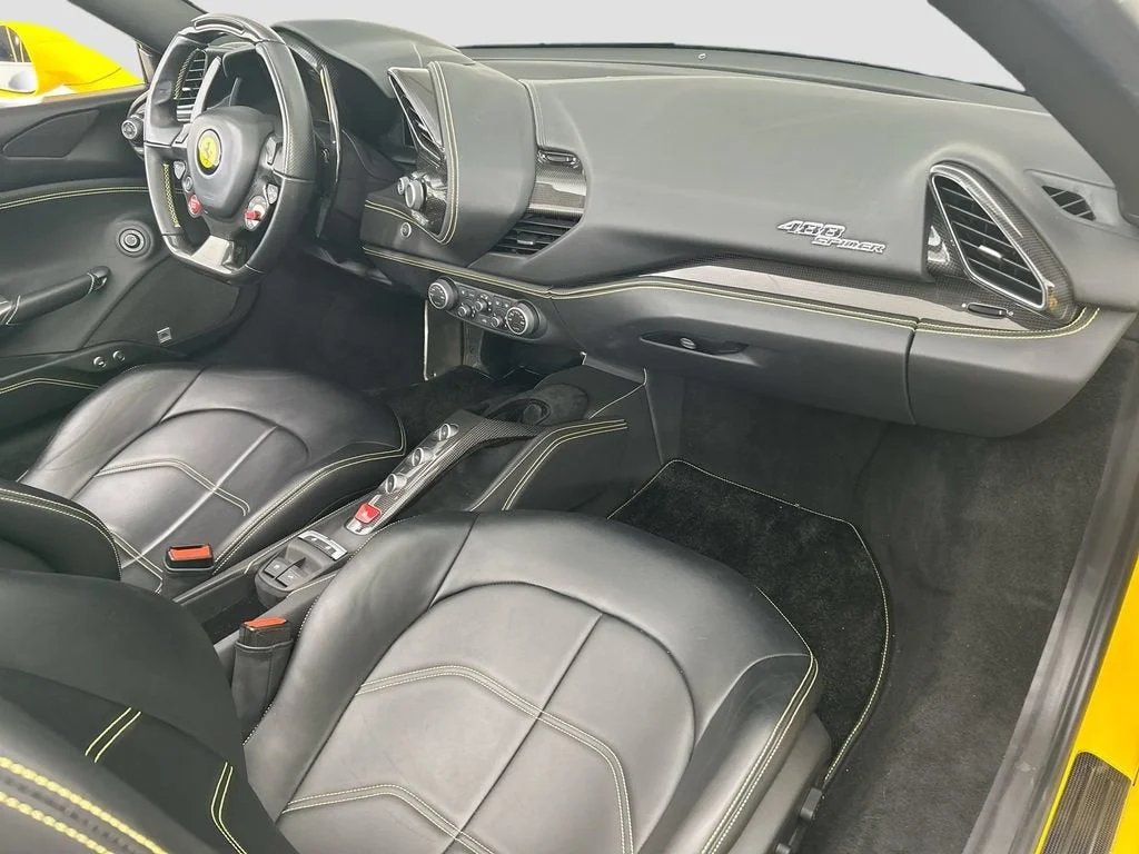 Used 2017 Giallo Modena Ferrari  image 24