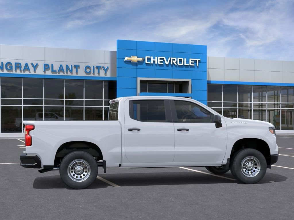 New 2026 Summit White Chevrolet WT image 5