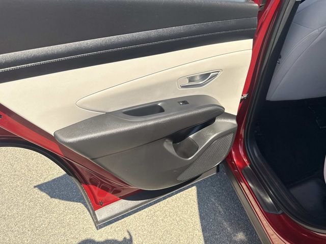 2025 Hyundai Tucson SEL - Photo 17