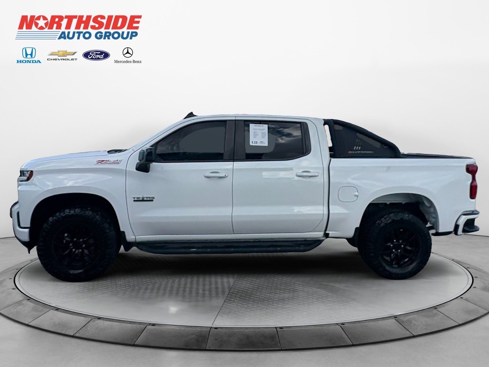 Used 2020 Summit White Chevrolet RST image 4