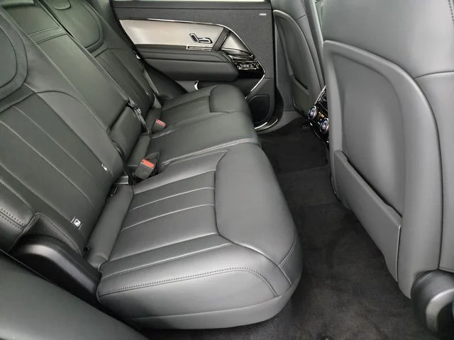 2026 Land Rover Range Rover Sport SE - Photo 17