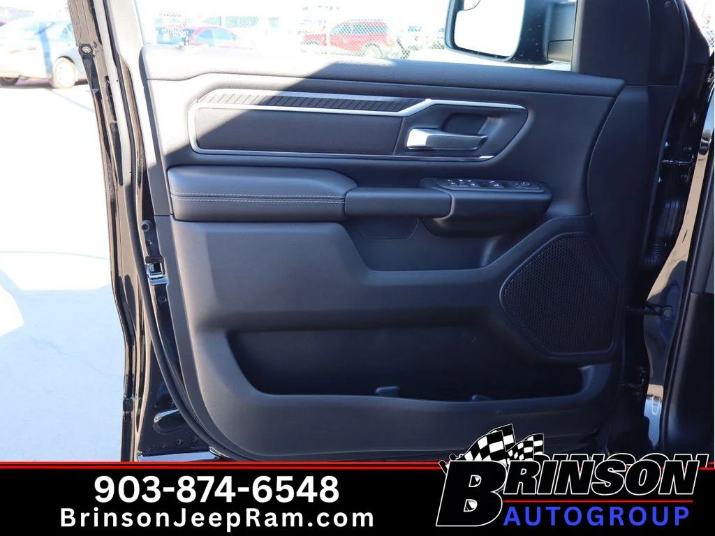 New 2026 Diamond Black Crystal Pearl-Coat Exterior Paint RAM Lone Star image 10