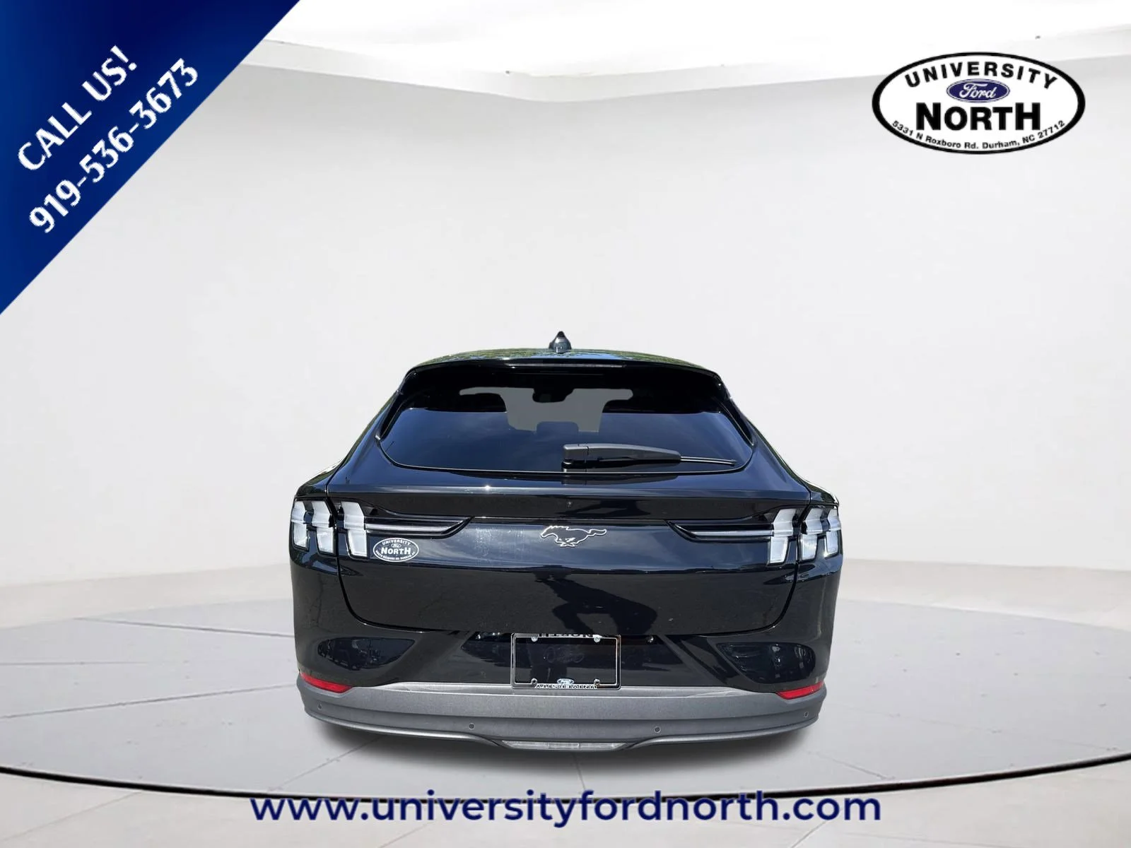 Used 2025 Shadow Black Ford Select image 6