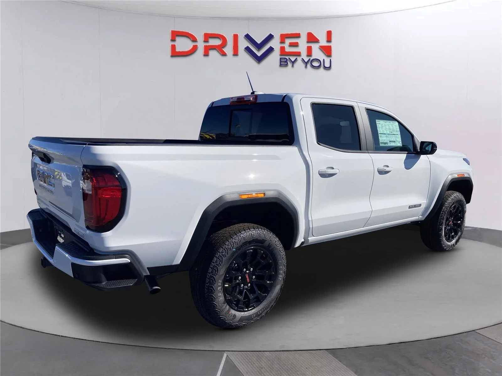 New 2026 Summit White GMC Elevation image 4