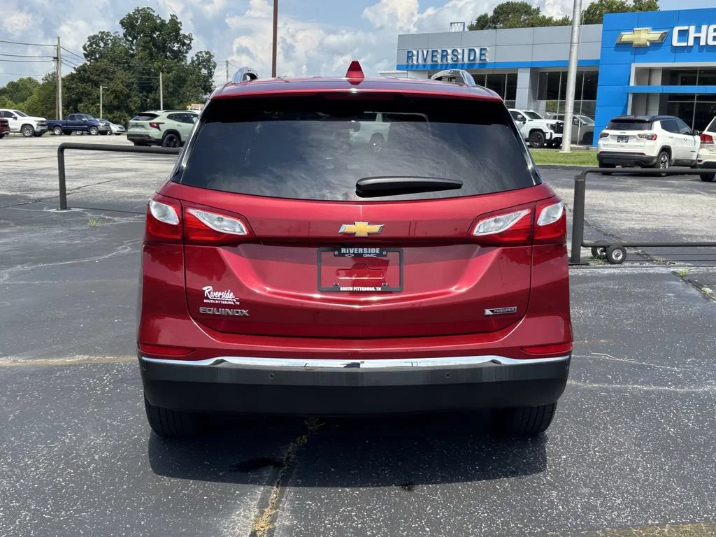 Used 2018 CAJUN RED TINTCOAT Chevrolet Premier image 8