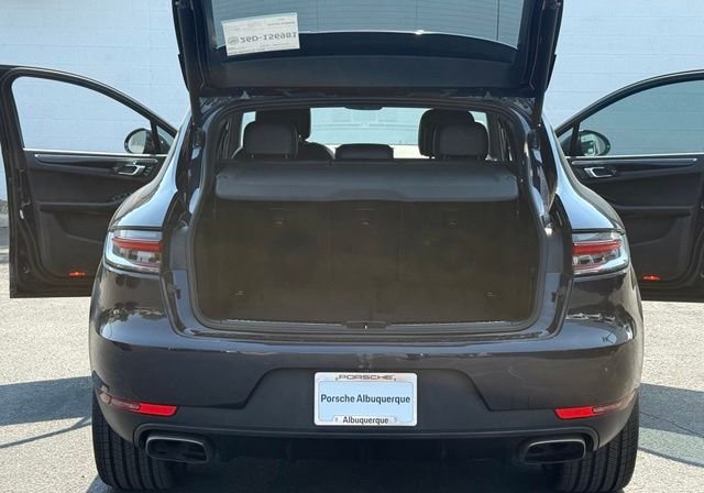 Used 2020  Porsche  image 24