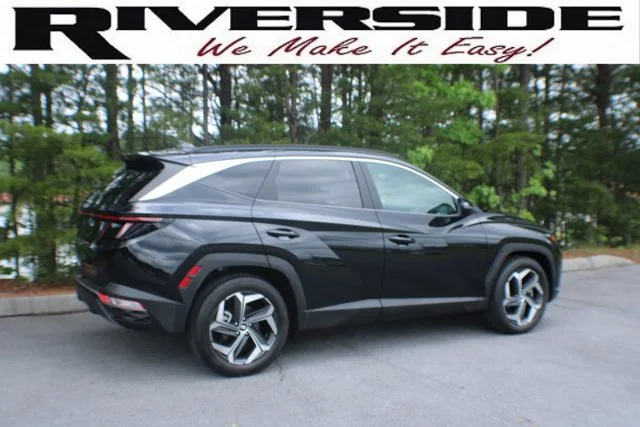 Used 2022 Phantom Black Hyundai SEL image 2