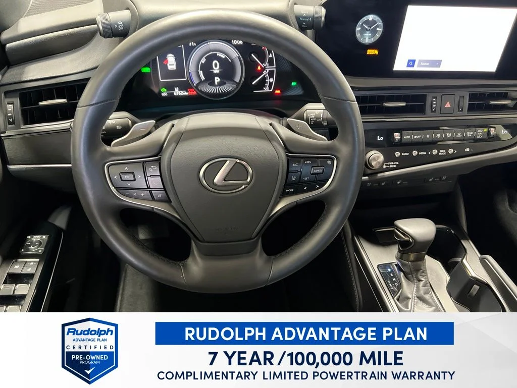 Used 2025 White Lexus 300h image 15