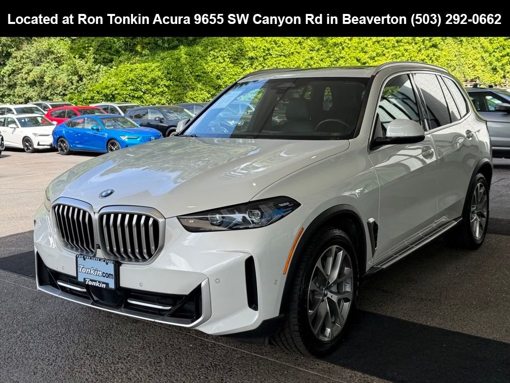 Used 2024 Alpine White BMW xDrive40i image 4