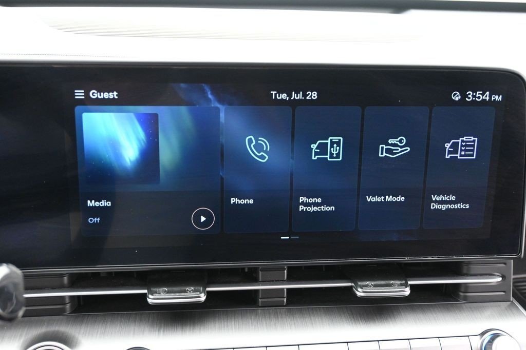 Used 2025 White Hyundai SEL AWD image 11