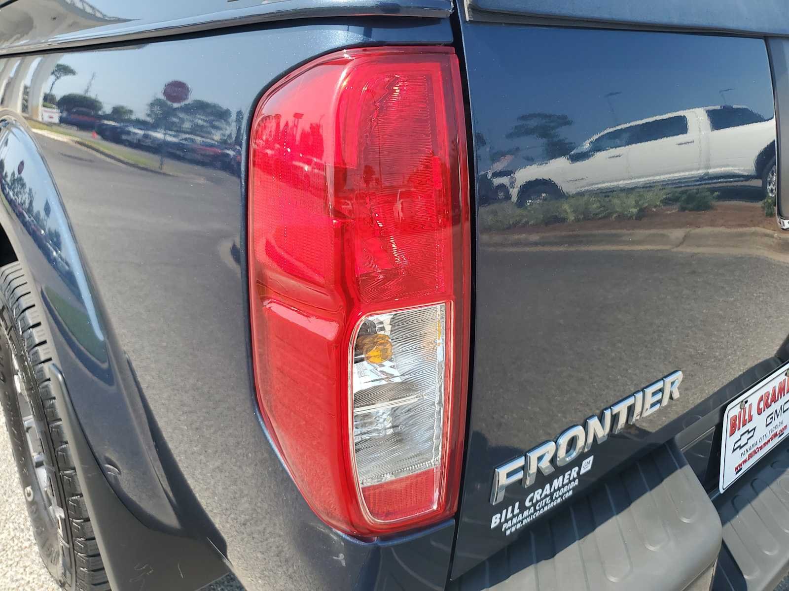 Used 2019  Nissan Desert Runner image 11